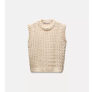Zara Textured Knit Sweater Vest NWT. Soft absolutely stunning. Size Large❣️